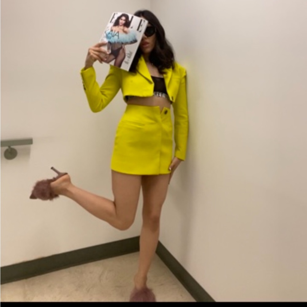 ZW XS Zara Neon blazer dress/Collaboration of Zara and Purple magazine